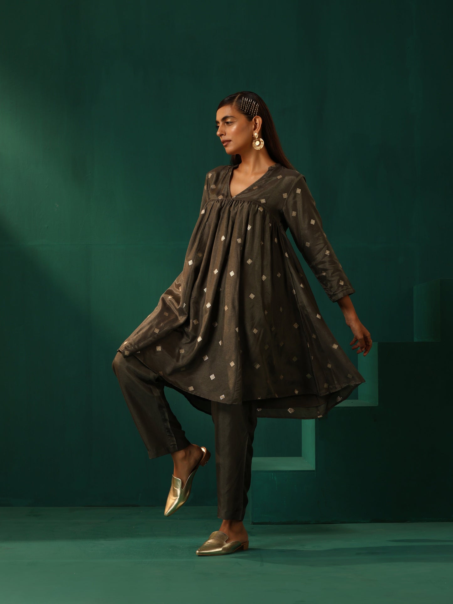 trueBrowns Grey Diamond Viscose Silk Yoke Gathered Co-ord Set - Swadesiicart