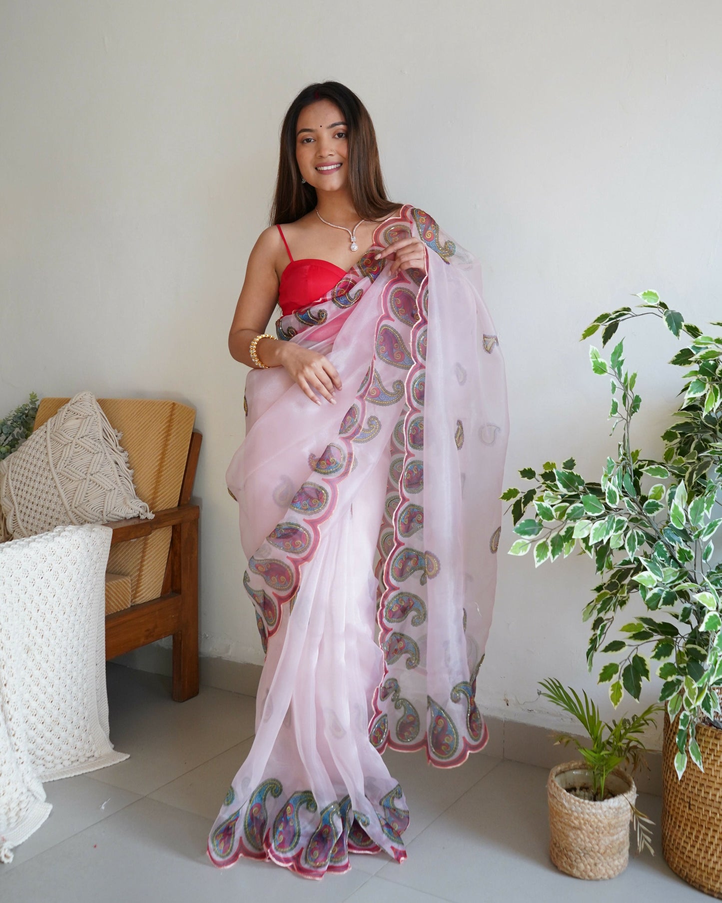 Vamsee Shivika Baby Pink Organza Saree - Swadesiicart