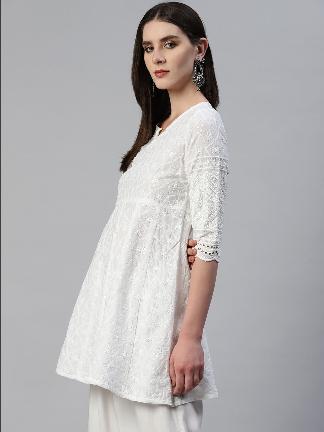 Kalini Floral Embroidered Chikankari Cotton Kurta | Swadesiicart