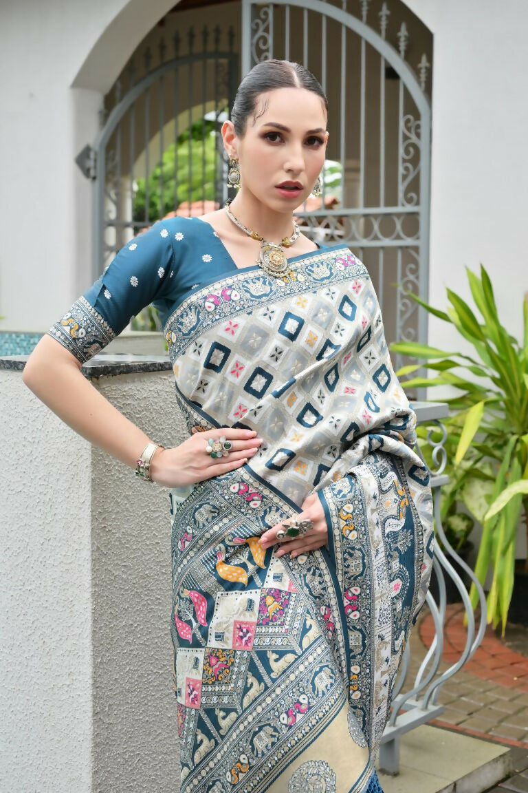 Vishnu Weaves Women's Rama Banarasi Silk Patola Zari Woven Saree with Blouse - Swadesiicart