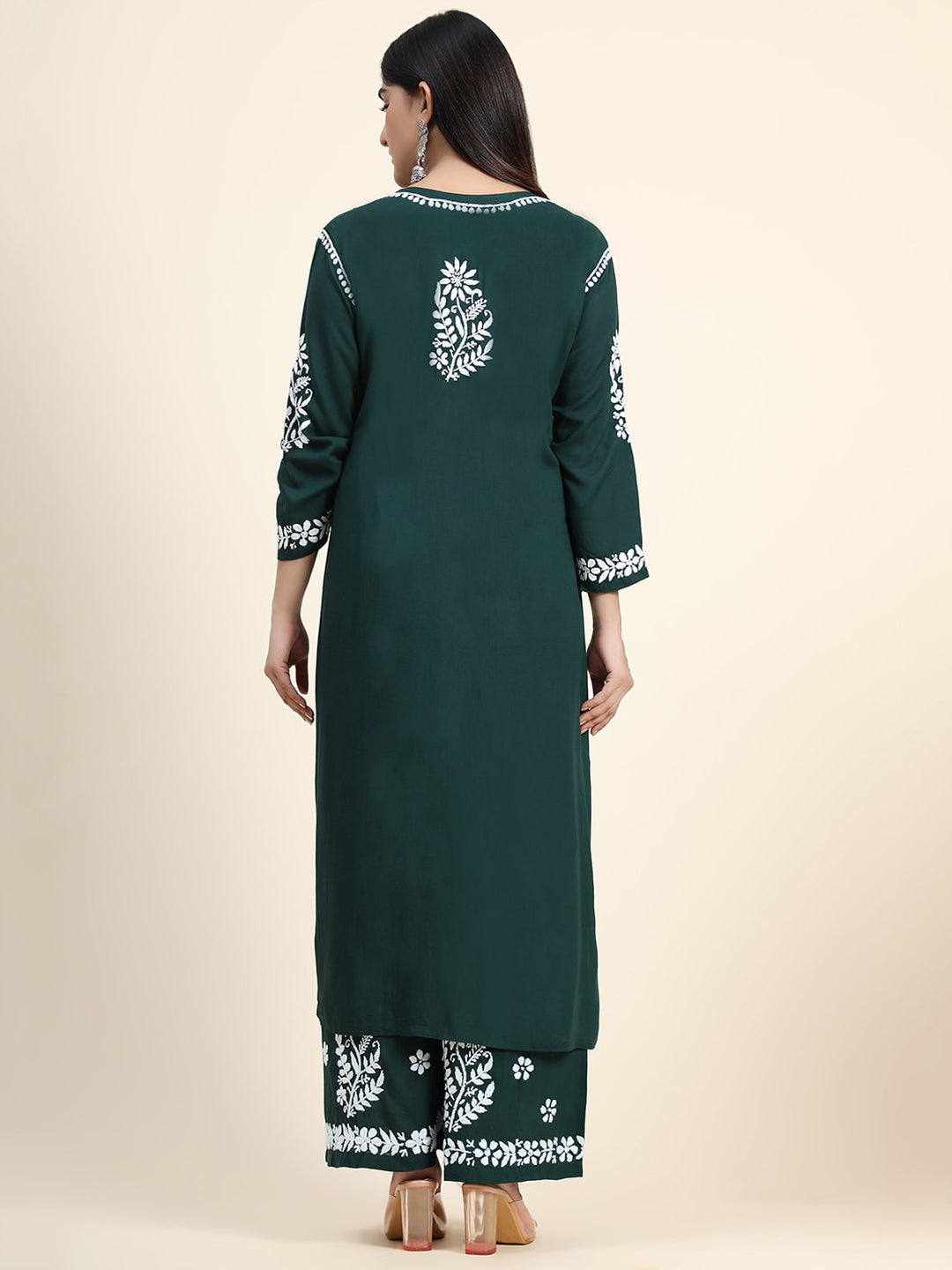 HOUSE OF KARI Women Green Floral Embroidered Chikankari Kurta with Palazzos | Swadesiicart
