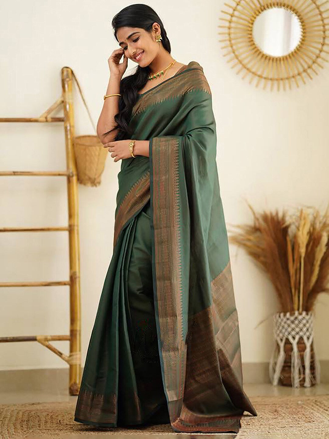 Kalini Zari Banarasi Saree | Swadesiicart