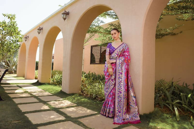 Vishnu Weaves Women's Rani Pink Paithani Silk Zari Woven Saree with Unstitched Blouse - Swadesiicart