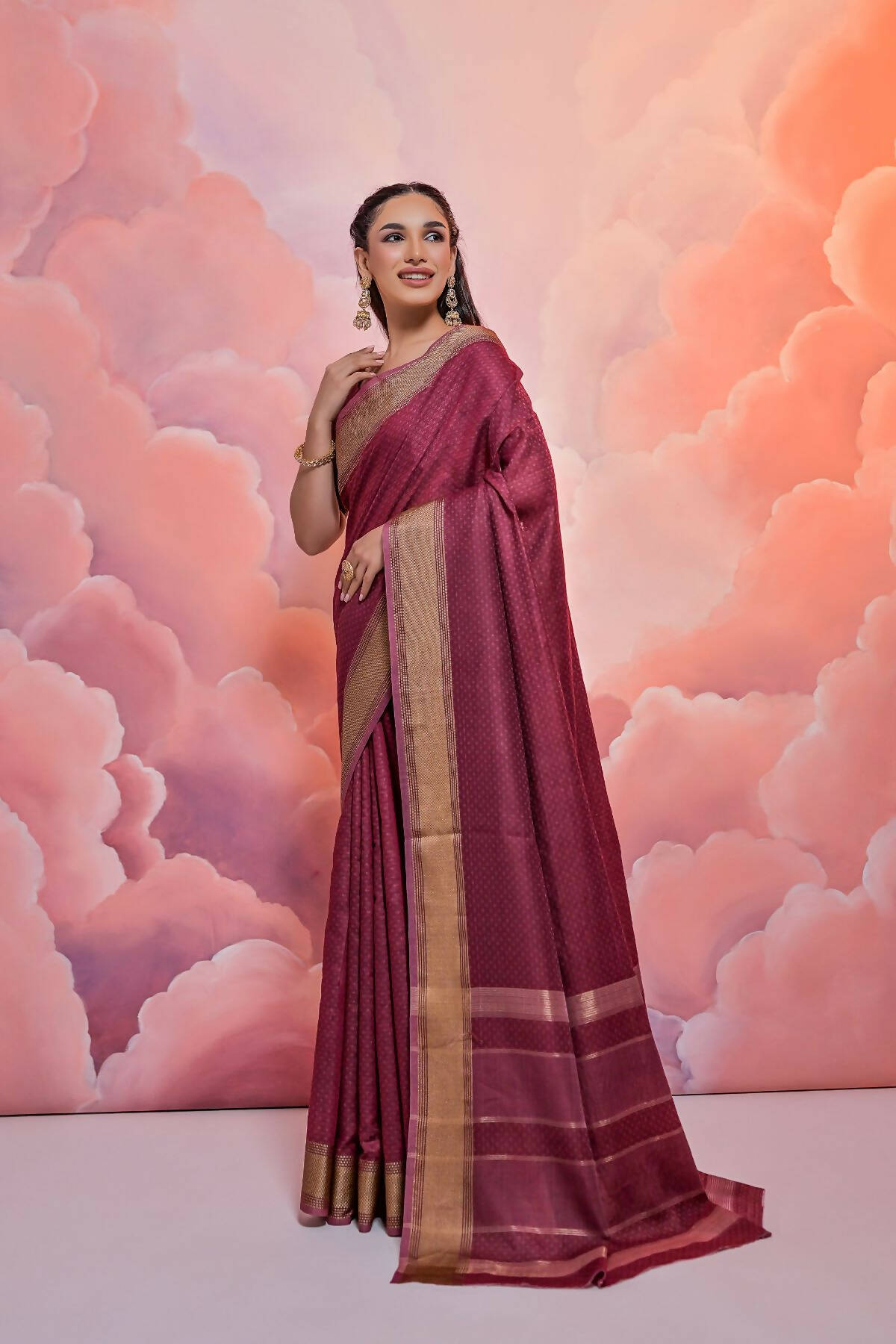 Vishnu Weaves Women's Maroon Cotton Self Weaving Saree with Blouse - Swadesiicart