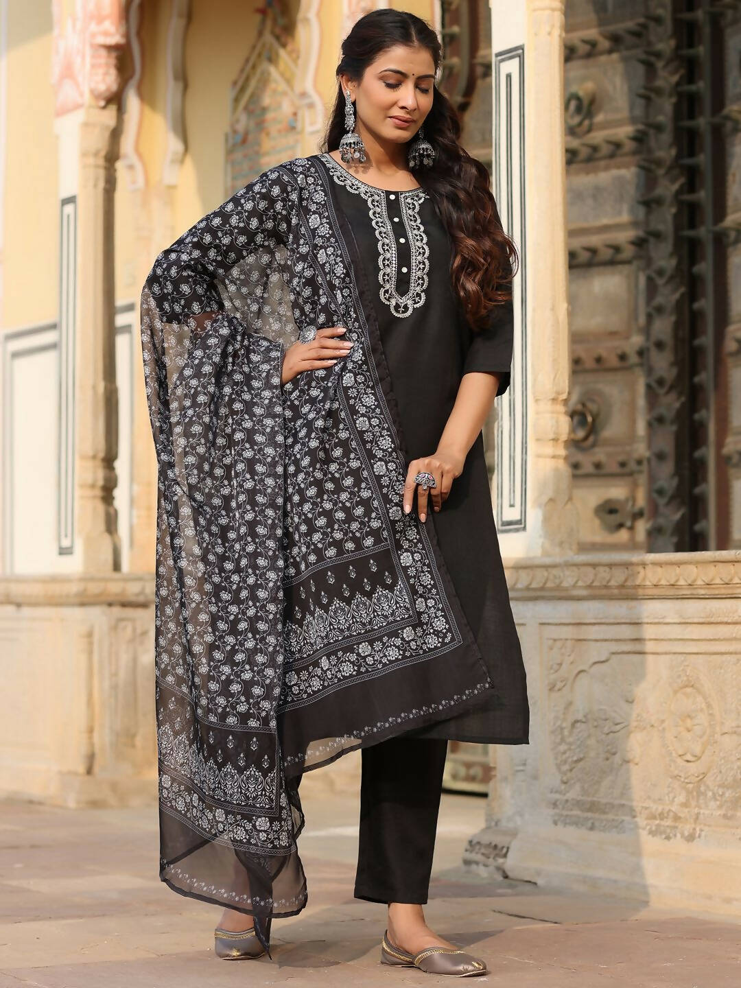 Juniper Women's Black Silk Solid Embroidered Kurta Set | Swadesiicart