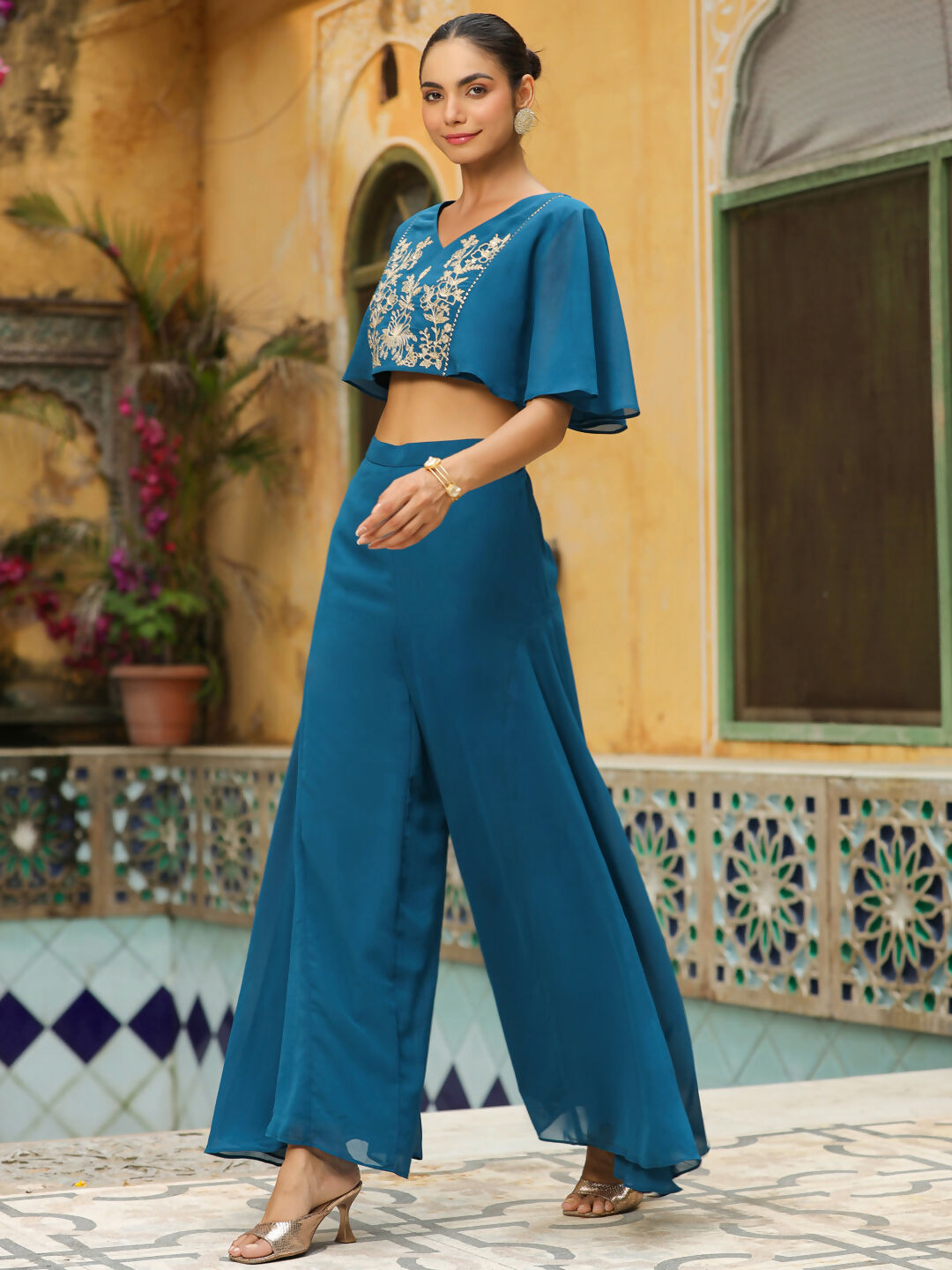 Janasya Teal Blue Georgette Yoke Embroidery Co-Ords - Swadesiicart