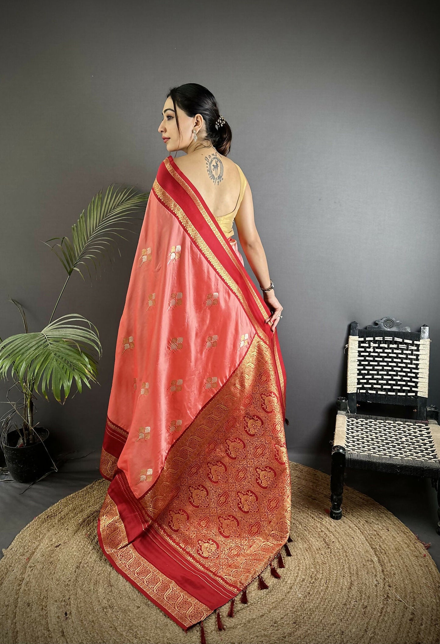 Joban Fashion Salmon Pink Banarasi Soft Silk Woven Saree | Swadesiicart