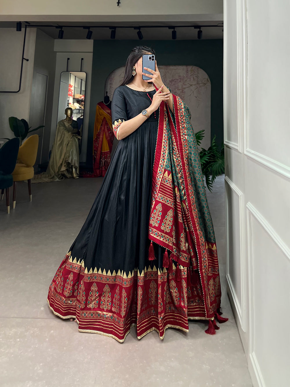 Lorenvalley Black Tussar Silk Print With Foil Print Gown with Dupatta | Swadesiicart