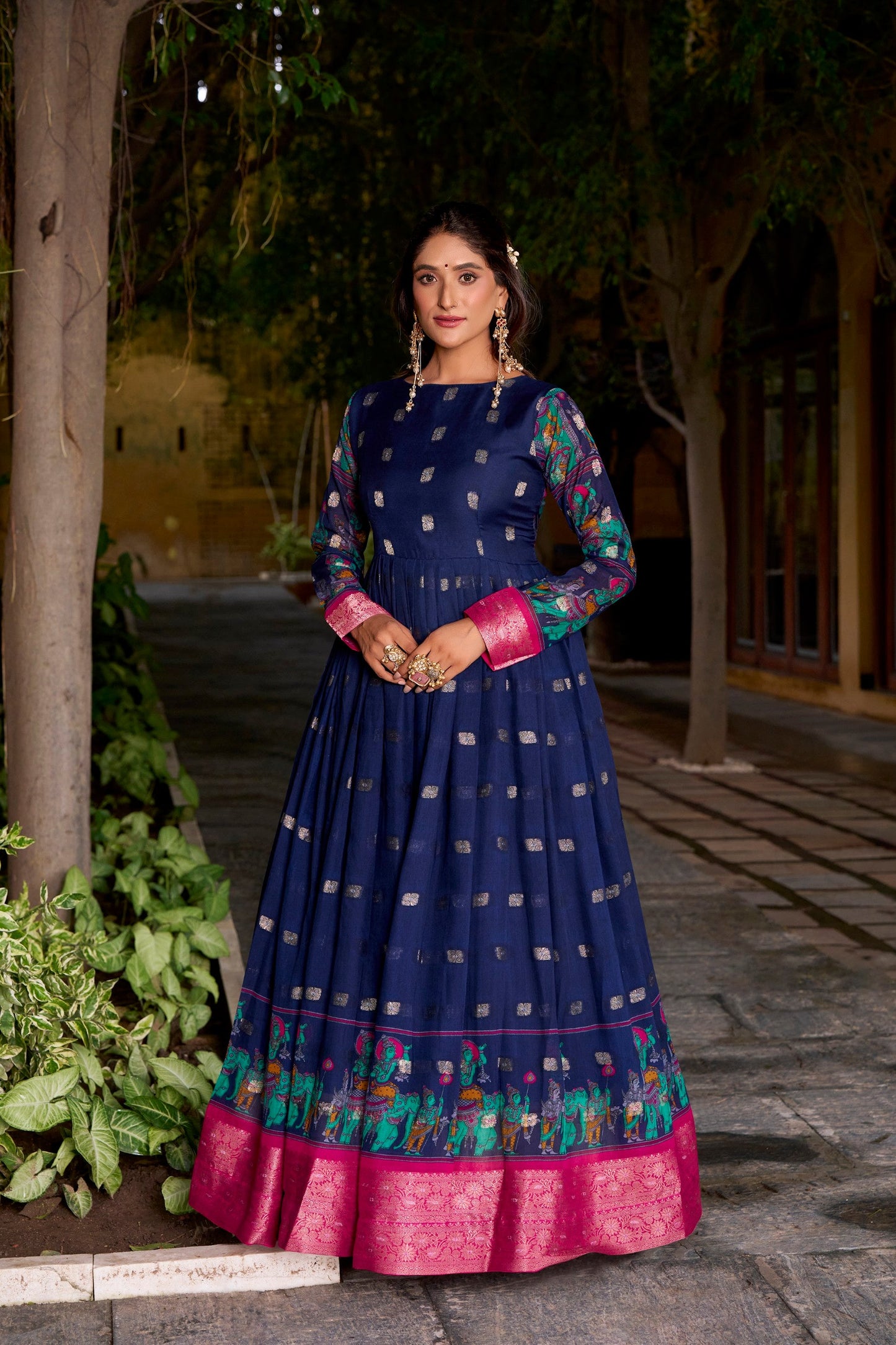 Lorenvalley Fashion Navyblue Poly Cotton Kalamkari Print With Zari Weaving Work Border Gown with Koti | Swadesiicart