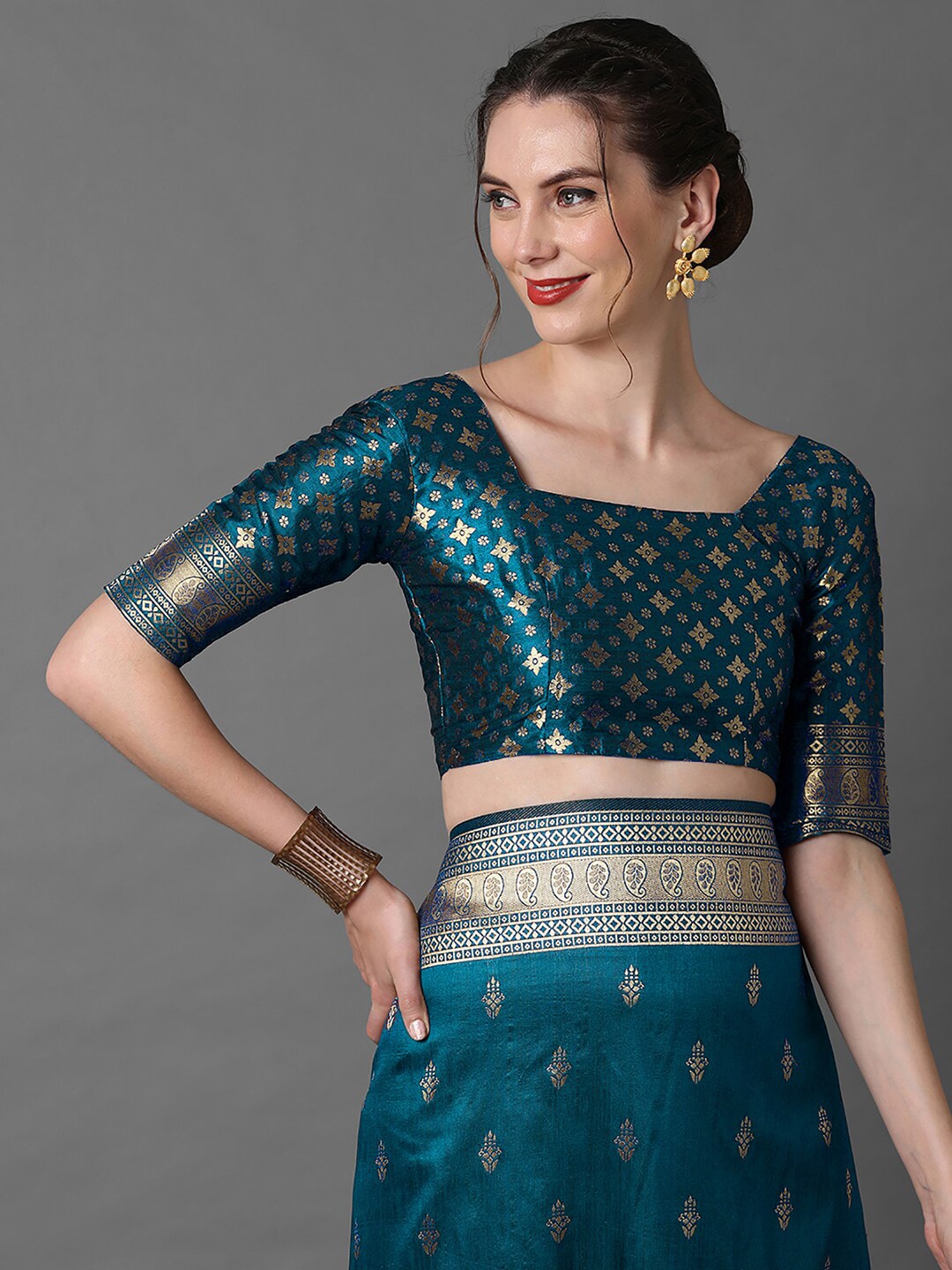 Mitera Ethnic Motif Woven Design Zari Banarasi Saree | Swadesiicart