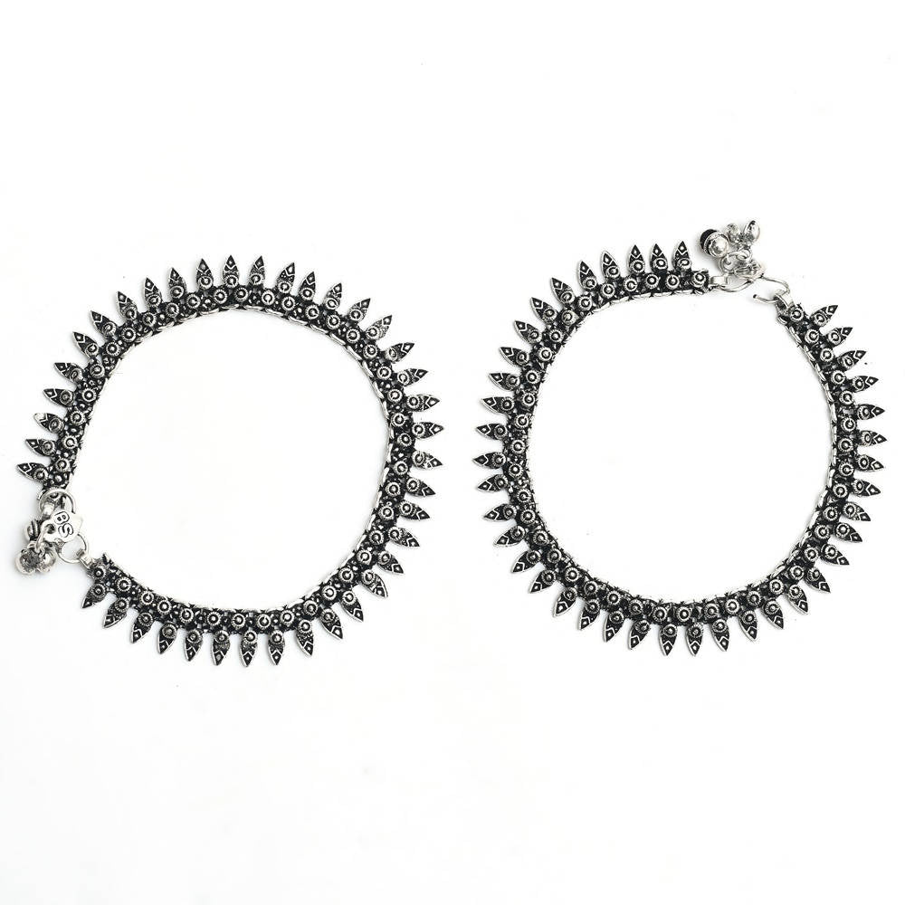 Mominos Fashion Kamal Johar Oxidised Silver Women Wear Anklets | Swadesiicart