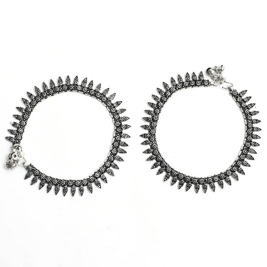 Mominos Fashion Kamal Johar Oxidised Silver Women Wear Anklets | Swadesiicart