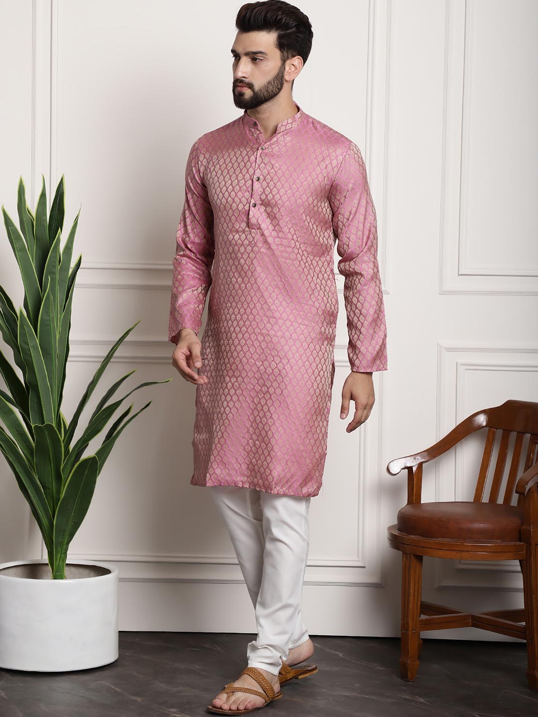 Sojanya Men Pink Ethnic Motifs Kurta with Pyjamas & Nehru Jacket | Swadesiicart