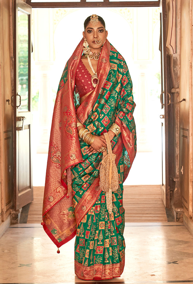 Monjolika Fashion Green Weaving Banarasi Silk Contemporary Saree | Swadesiicart