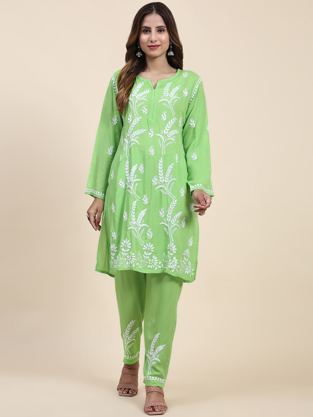 HOUSE OF KARI Floral Embroidered Chikankari Pure Cotton Kurta with Trousers | Swadesiicart