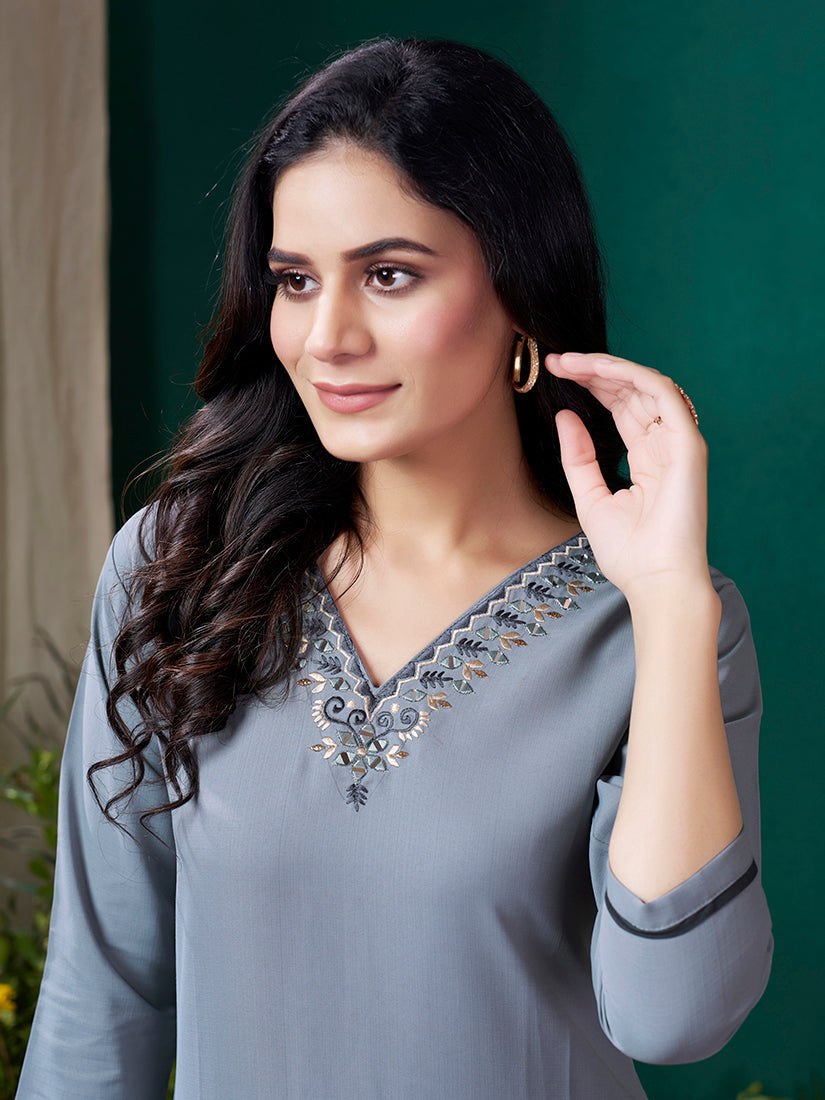 Monjolika Fashion Grey Maaza Cotton Hand Work With Pocket Casual Kurti - Swadesiicart