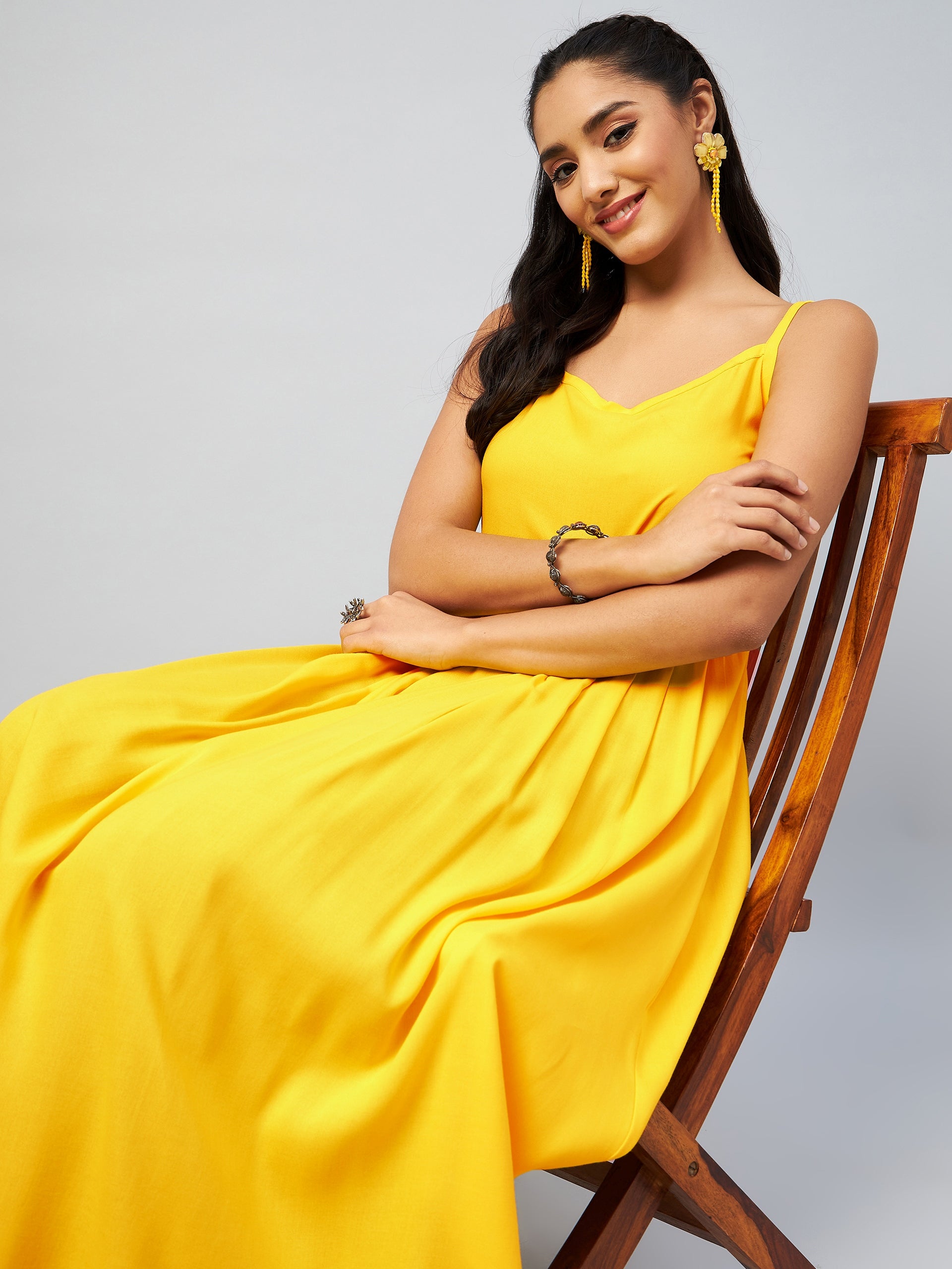 InWeave Women's Solid Yellow Strappy Kurta - Swadesiicart