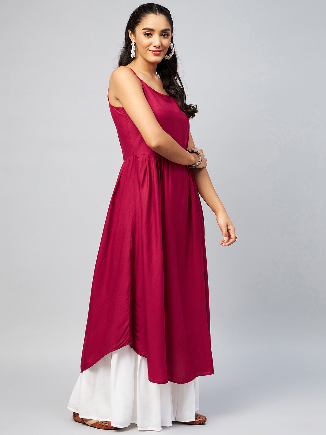 InWeave Women's Solid Maroon Strappy Kurta - Swadesiicart