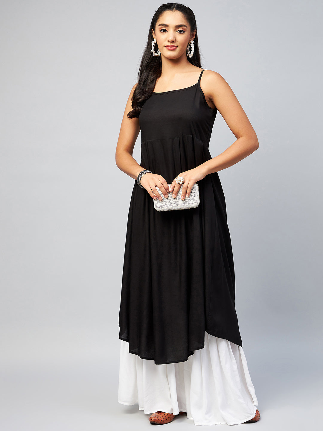 InWeave Women's Solid Black Strappy Kurta - Swadesiicart