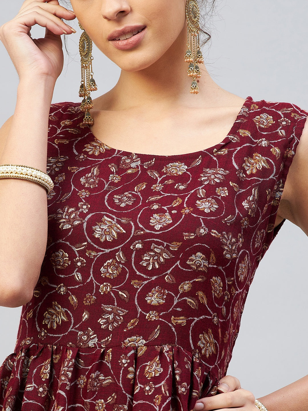 InWeave Women's Burgundy Silver Gold Printed Kurta - Swadesiicart