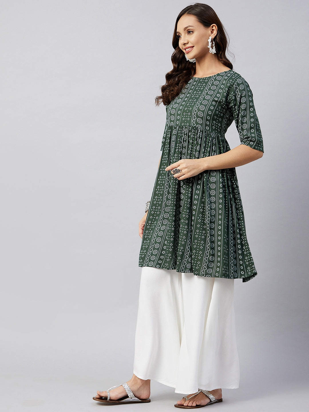 InWeave Women's Green Bandhani Shrot Anarkali Kurta - Swadesiicart