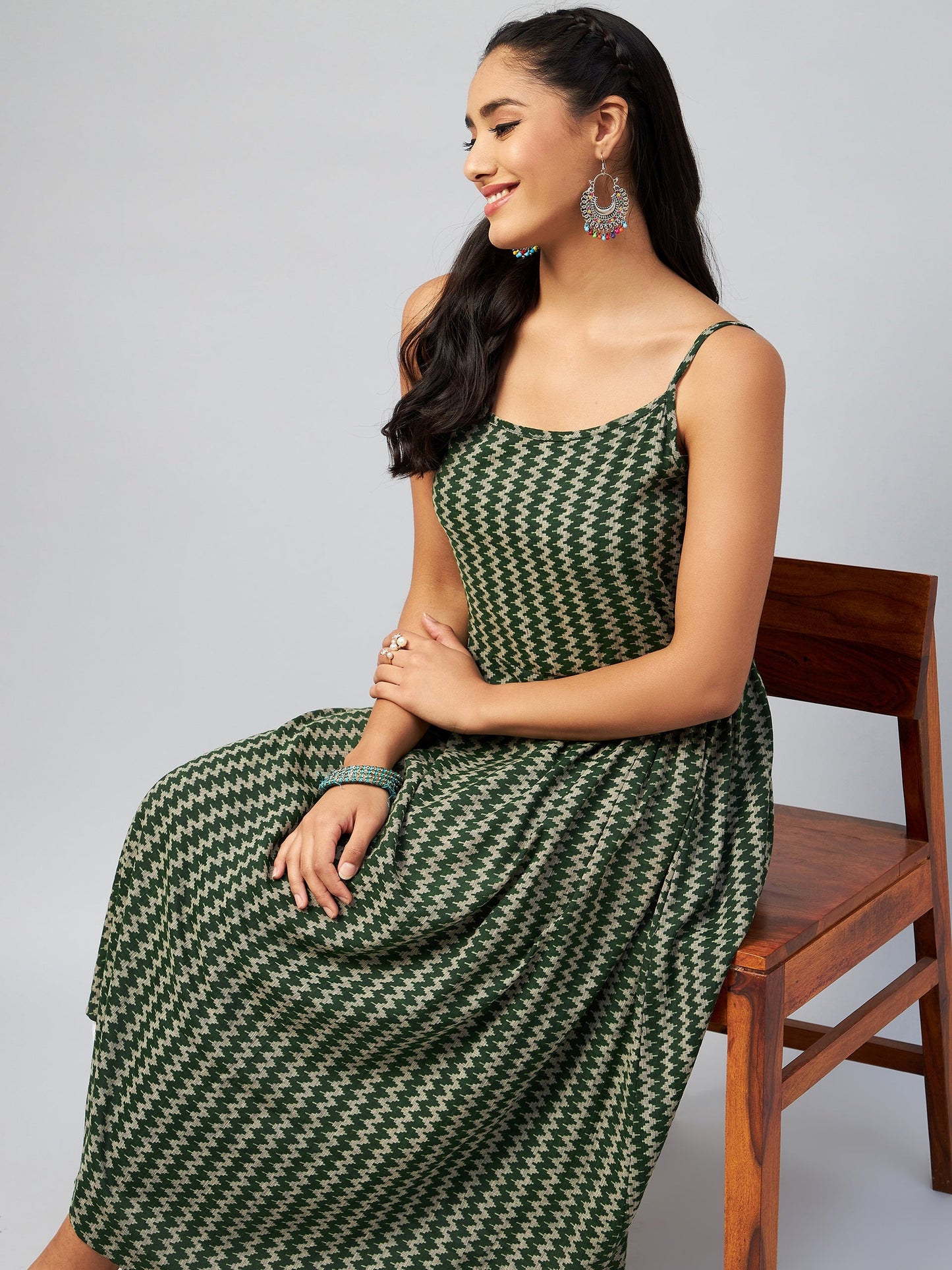 InWeave Women's Green Zig Zag Print Strappy Kurta - Swadesiicart