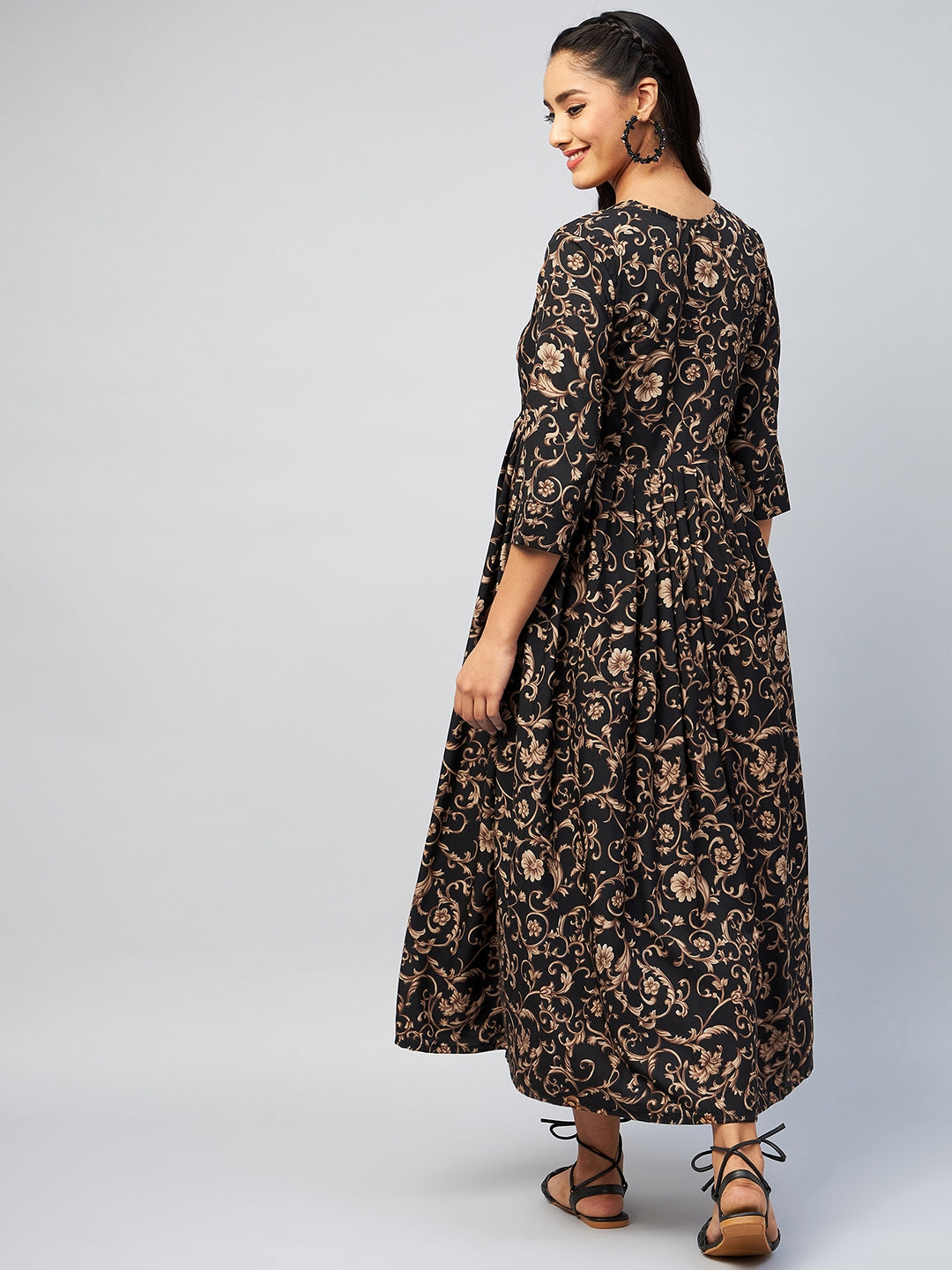 InWeave Women's Black Jaal Print Long Anarkali Kurta - Swadesiicart