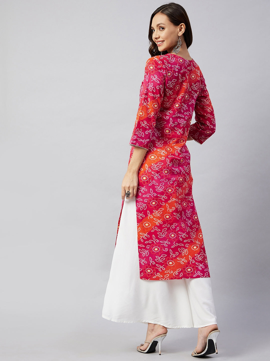 InWeave Women's Pink Orange Shaded Work Straight Kurta - Swadesiicart