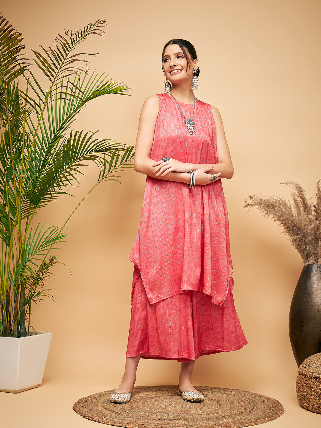 InWeave Red Lurex Short Kurta - Swadesiicart