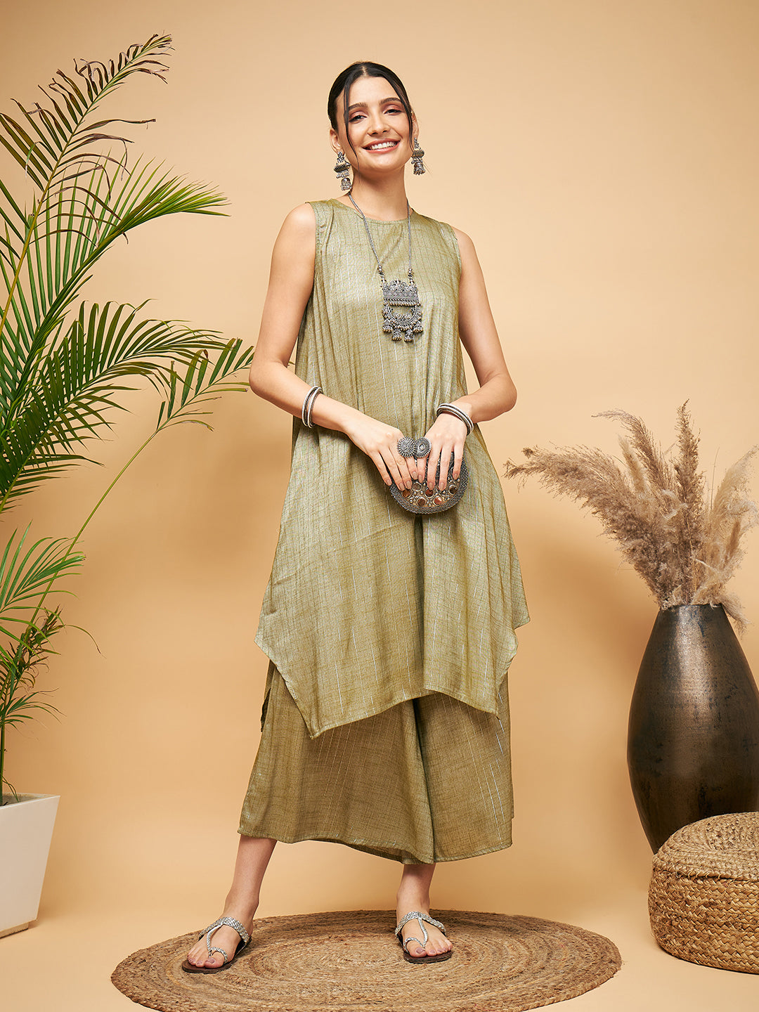 InWeave Olive Lurex Short Kurta - Swadesiicart