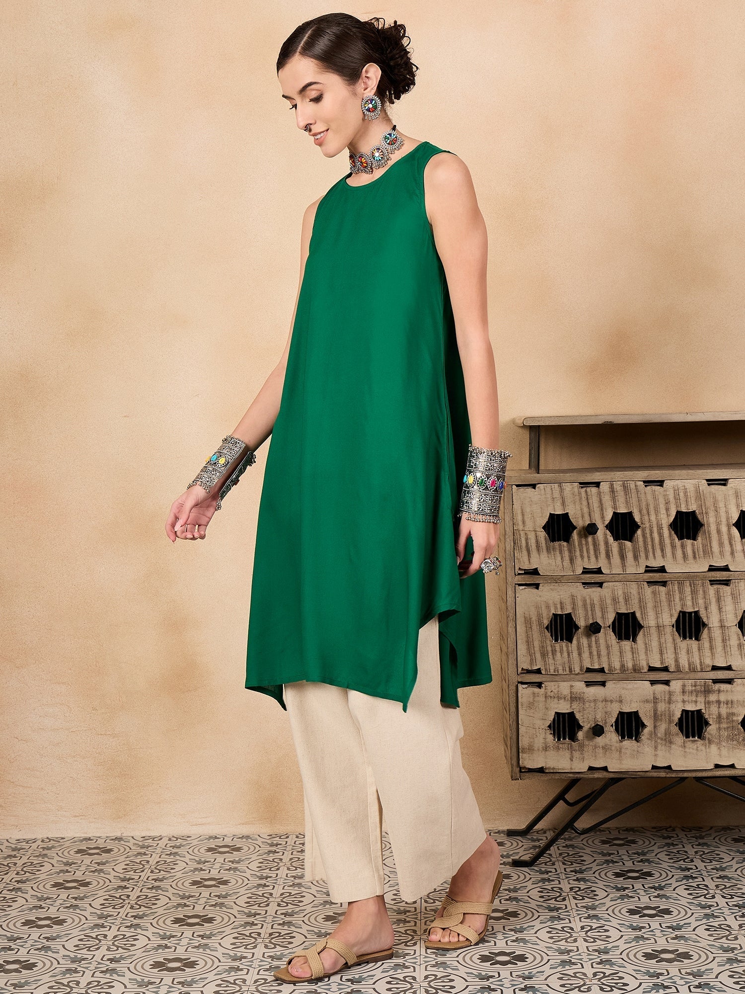InWeave Forest Green Short Kurta - Swadesiicart