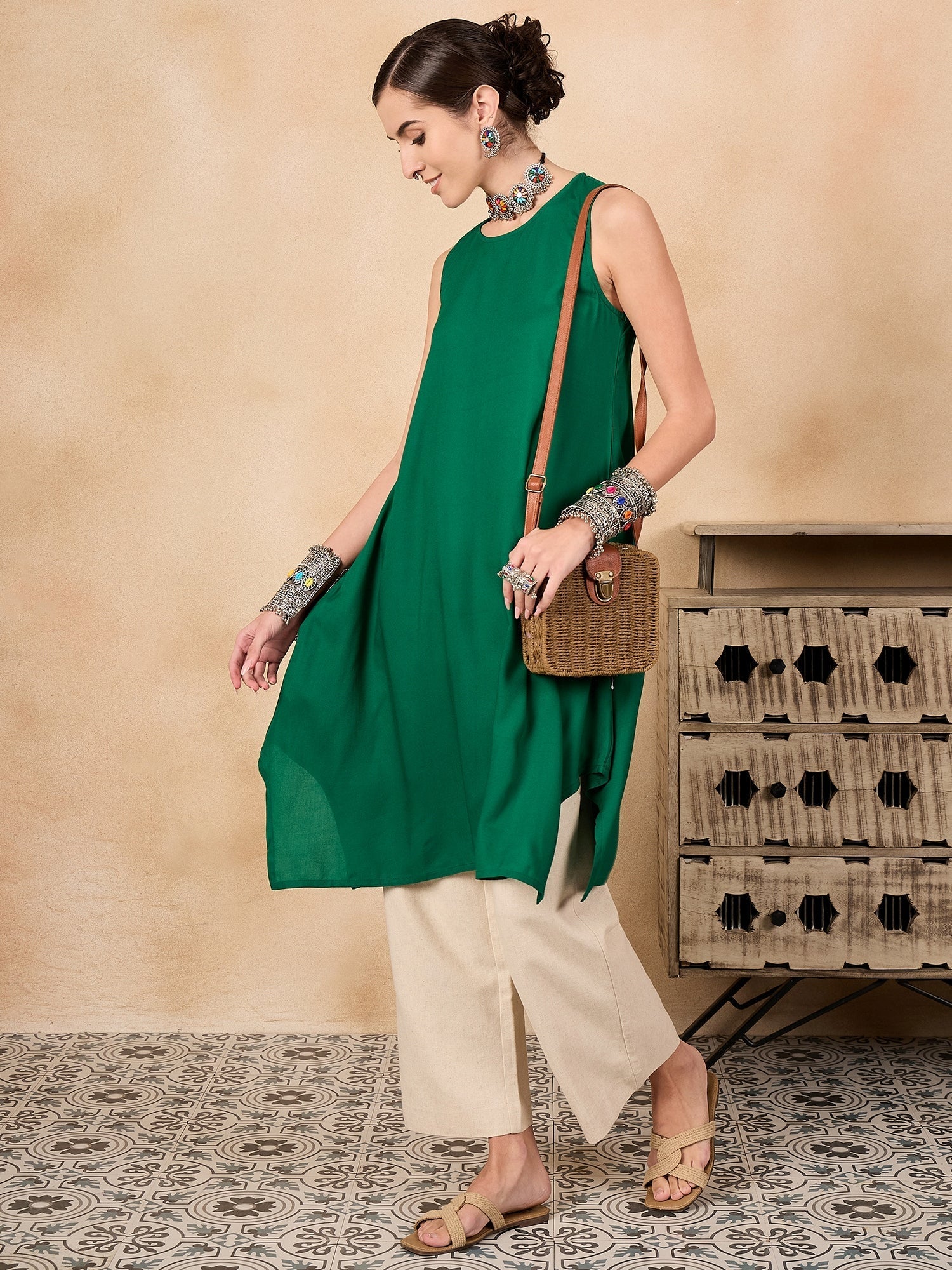 InWeave Forest Green Short Kurta - Swadesiicart