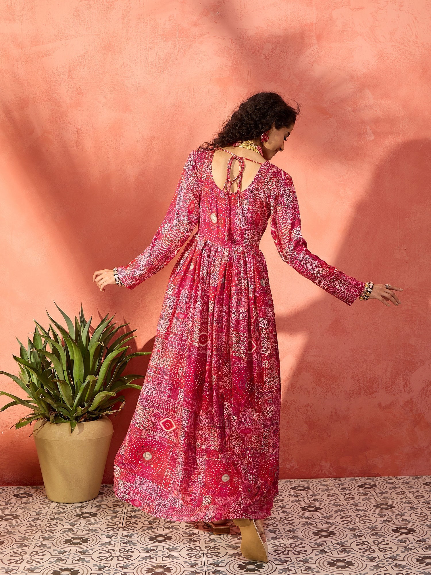 InWeave Fuchsia Sweetheart Neck Anarkali Kurta - Swadesiicart
