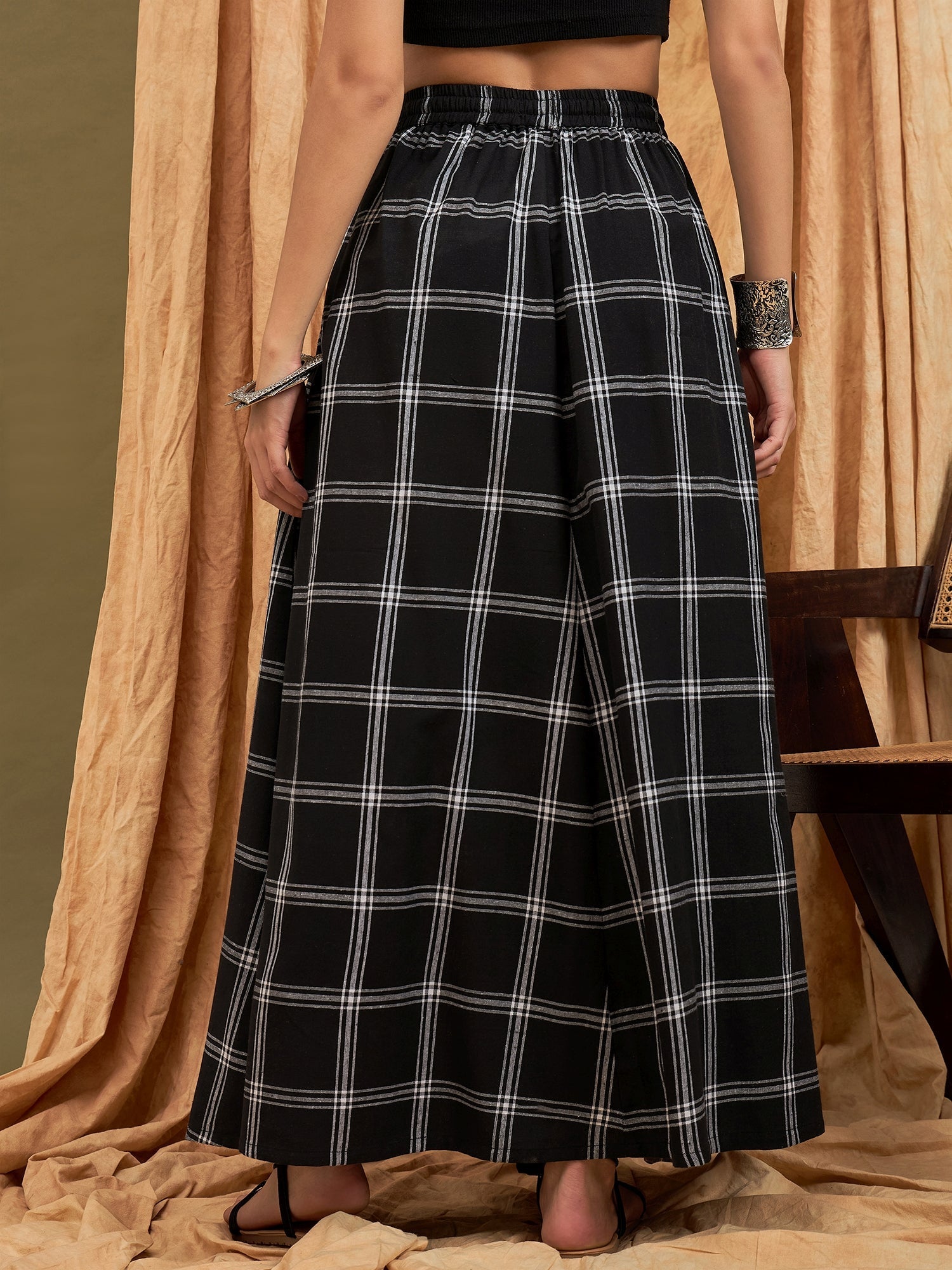 InWeave Black Plaid Check Skirt - Swadesiicart