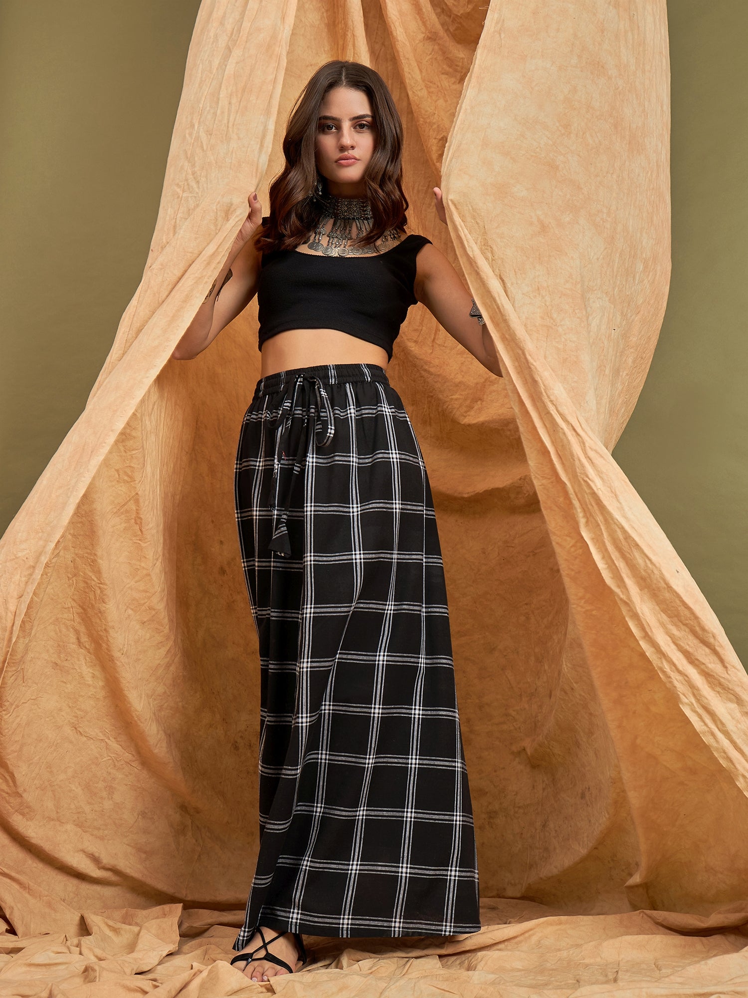 InWeave Black Plaid Check Skirt - Swadesiicart