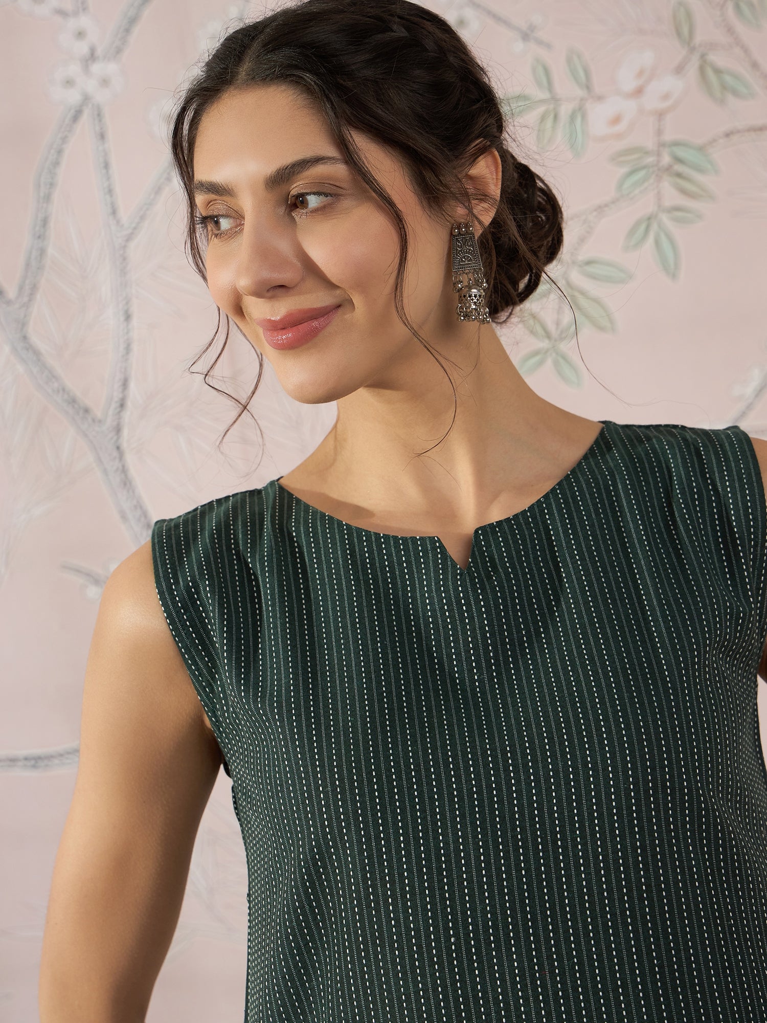 InWeave Dark Green Sleeveless Kantha Top - Swadesiicart