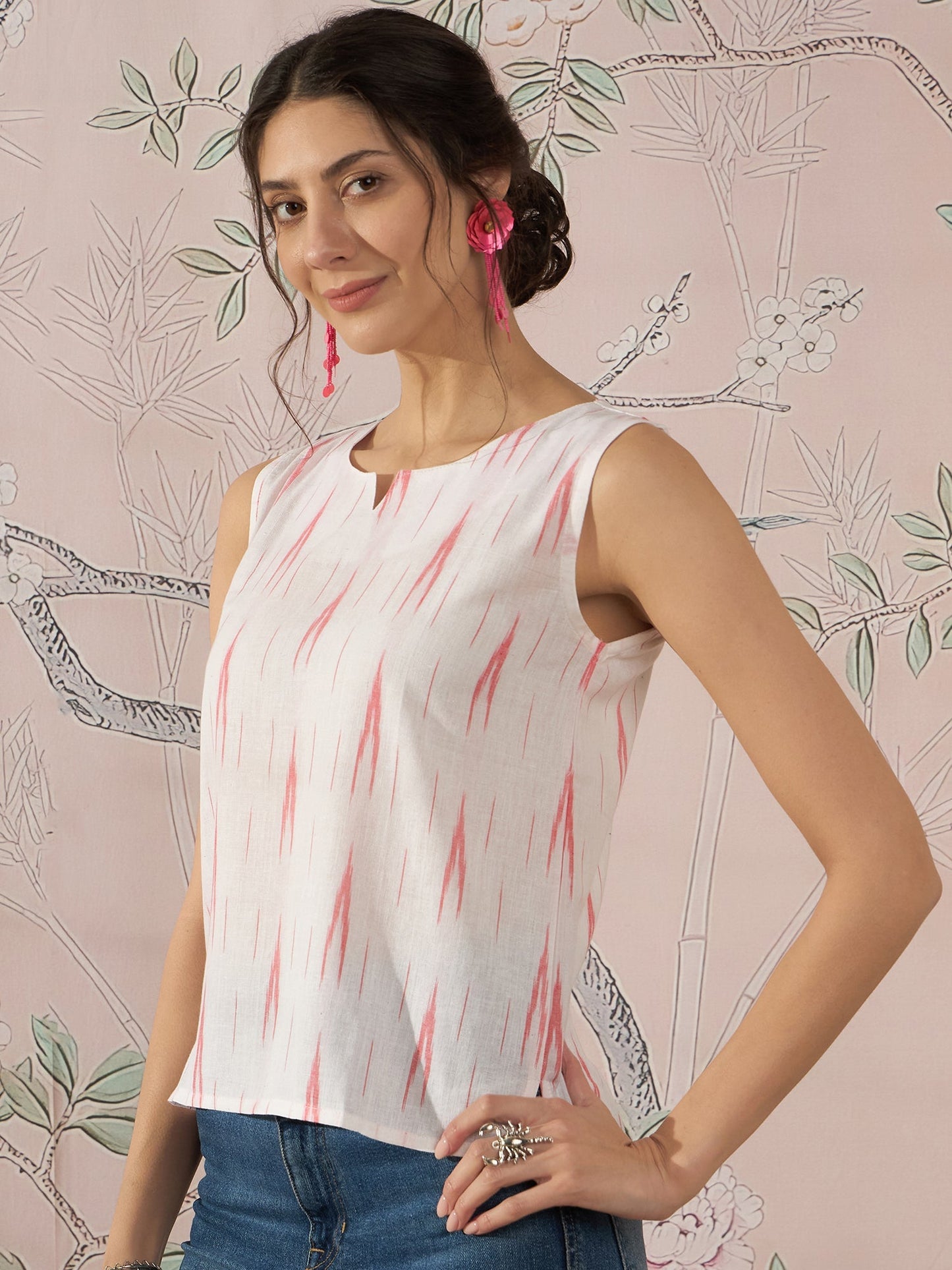 InWeave White Red Ikkat W/S Top - Swadesiicart