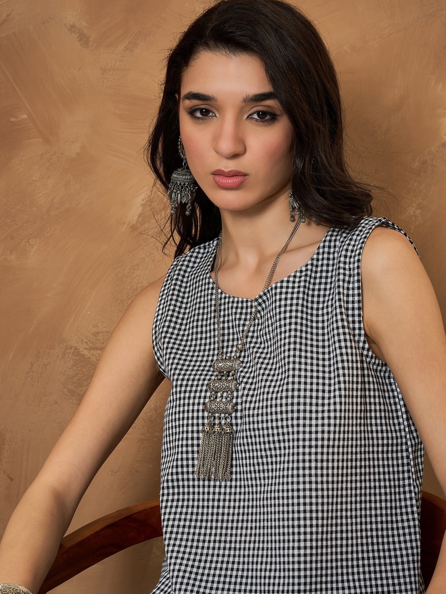 InWeave Black Small Check Sleeveless Top - Swadesiicart
