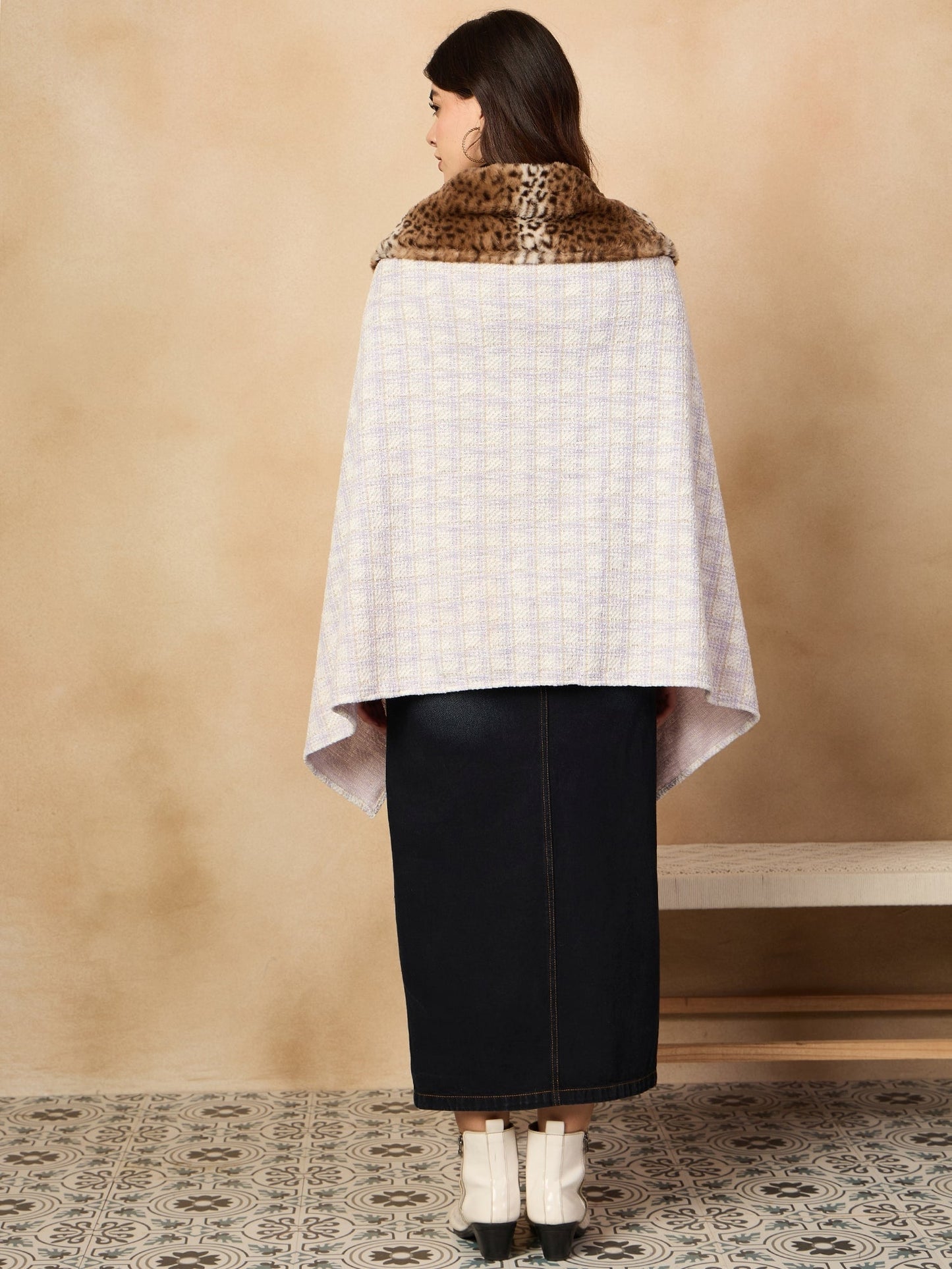 InWeave Mauve White Big Check Acrylic Fur Poncho - Swadesiicart