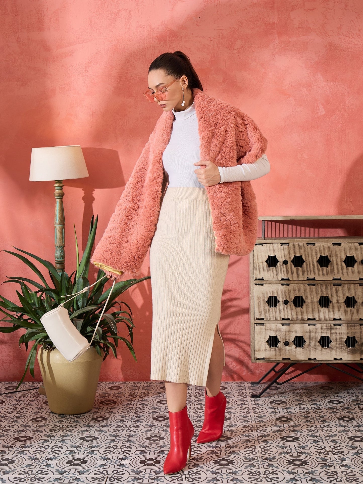 InWeave Coral Rabbit Faux Fur Cape - Swadesiicart