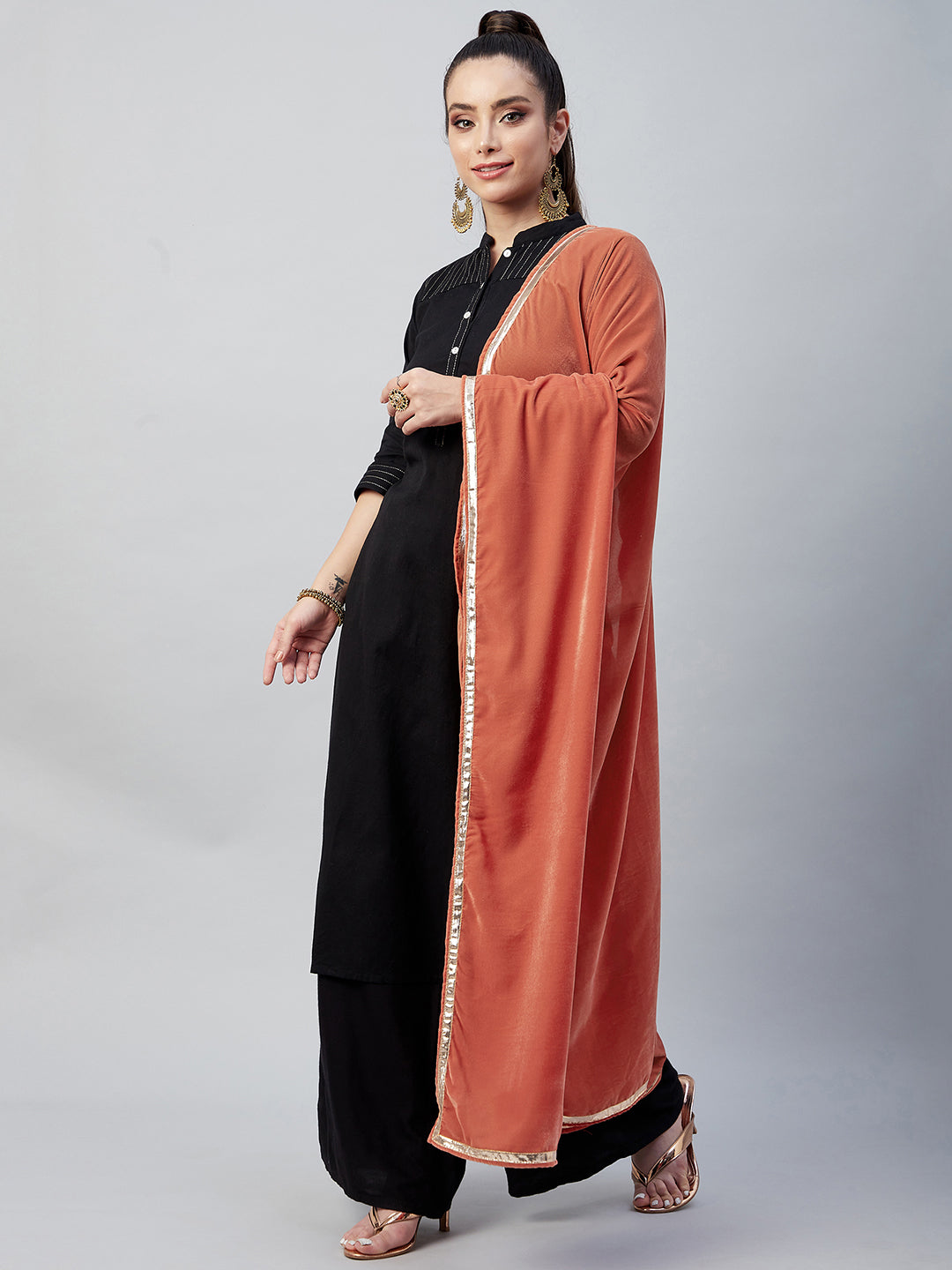 InWeave Rust Solid Velvet Shawl - Swadesiicart