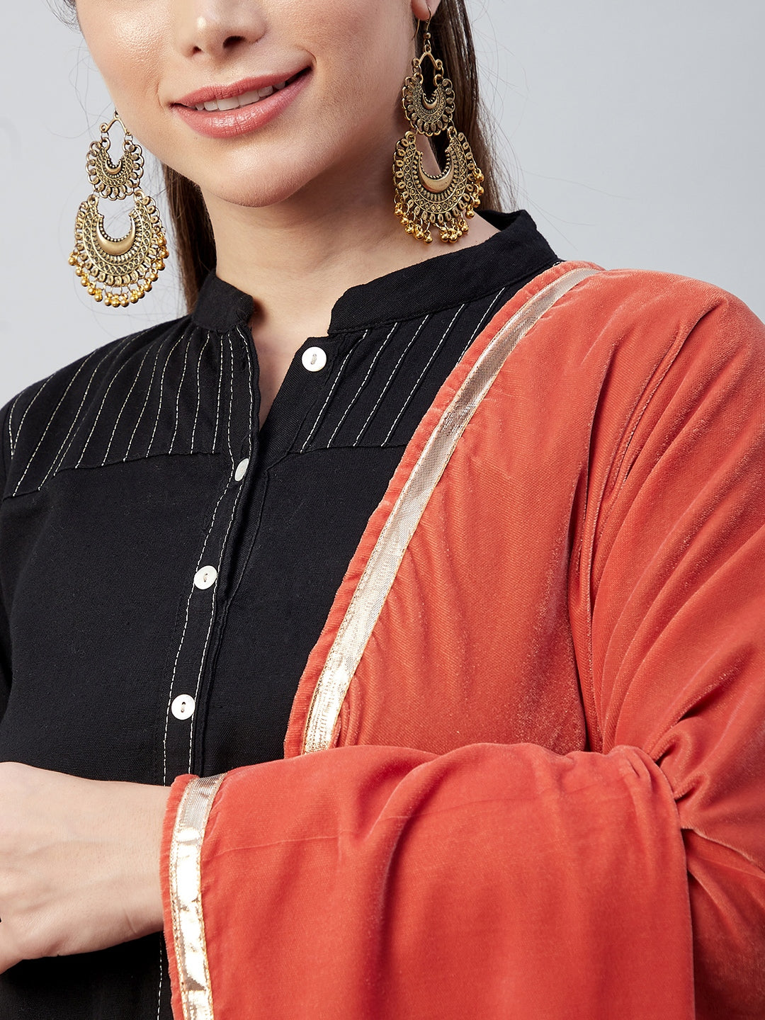 InWeave Rust Solid Velvet Shawl - Swadesiicart