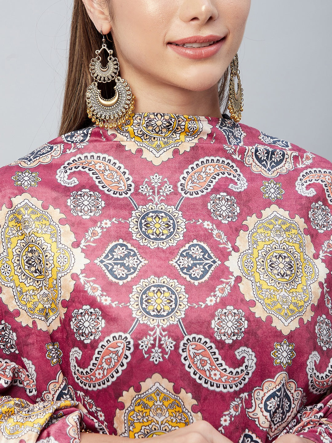 InWeave Red Printed Velvet Shawl - Swadesiicart