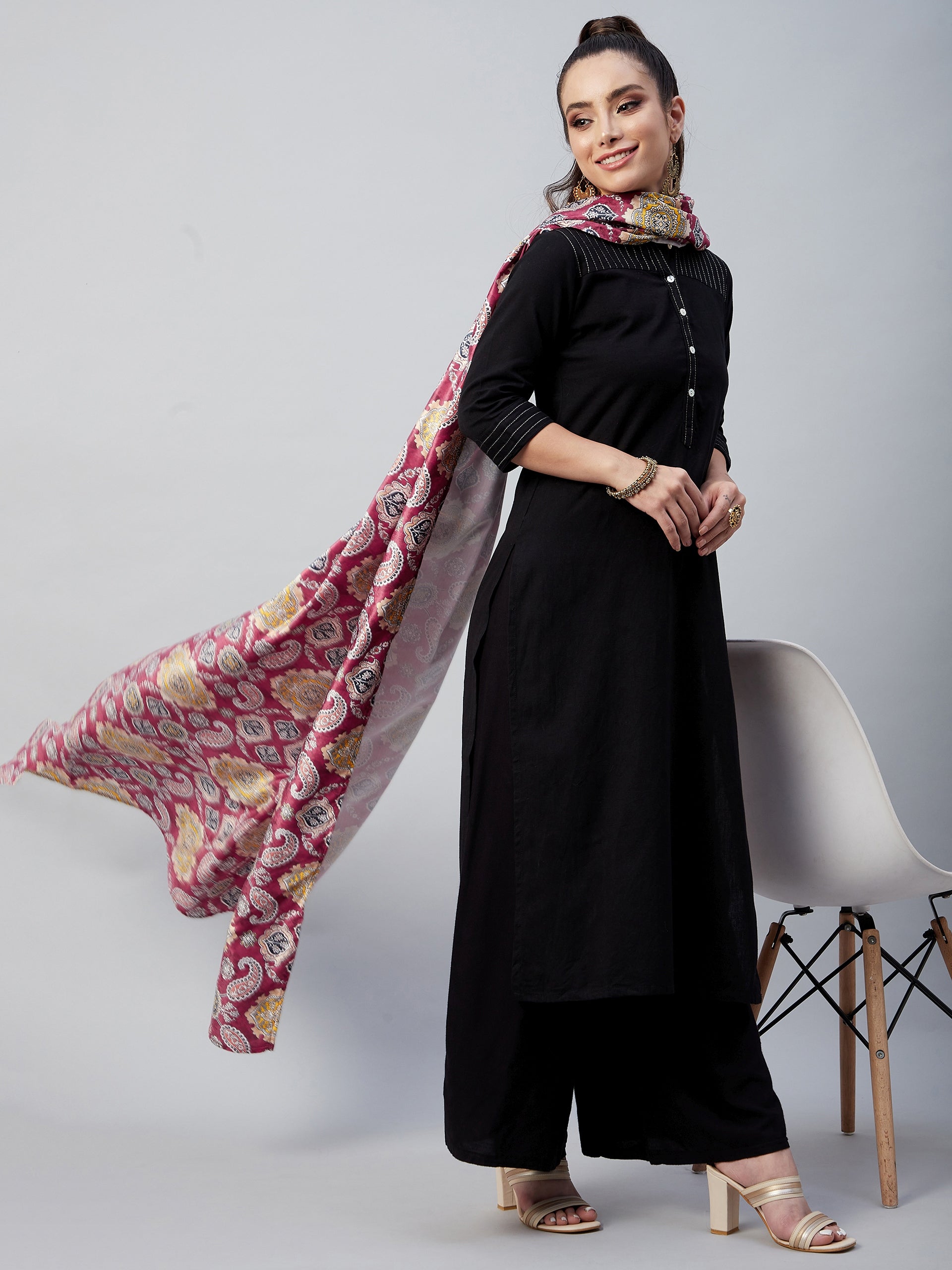 InWeave Red Printed Velvet Shawl - Swadesiicart