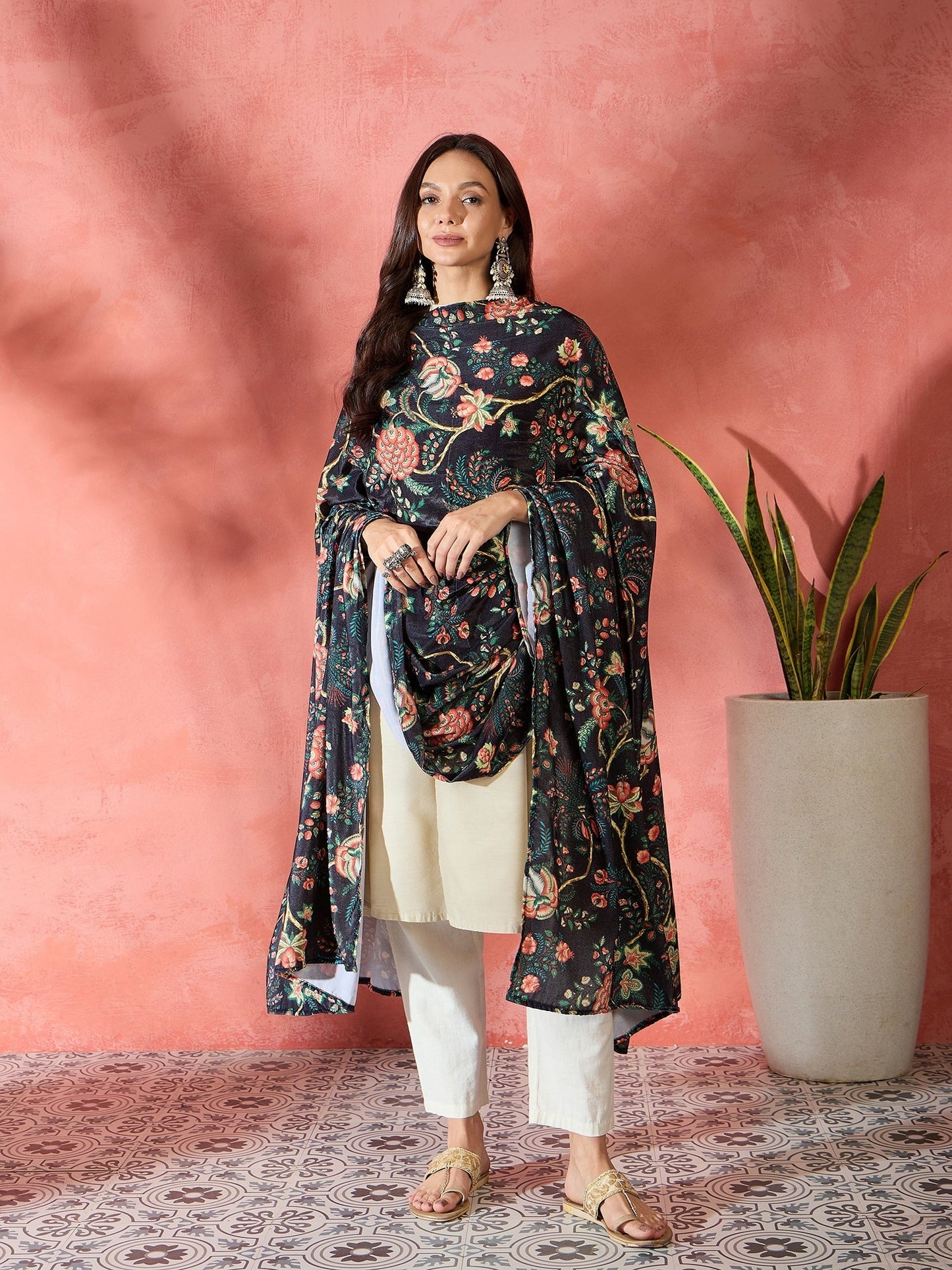 InWeave Black Printed Velvet Shawl - Swadesiicart