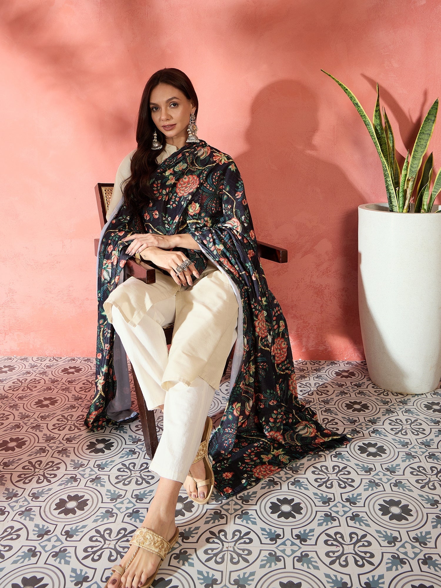 InWeave Black Printed Velvet Shawl - Swadesiicart