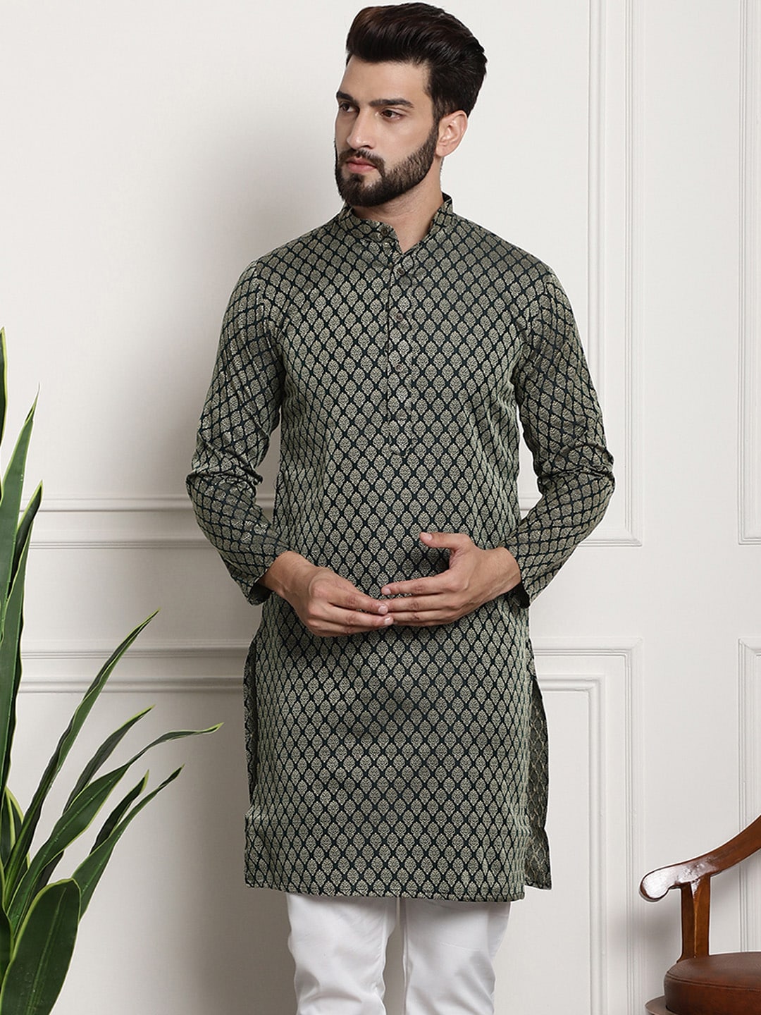 Sojanya Men Green & Beige Jacquard Silk Kurta | Swadesiicart
