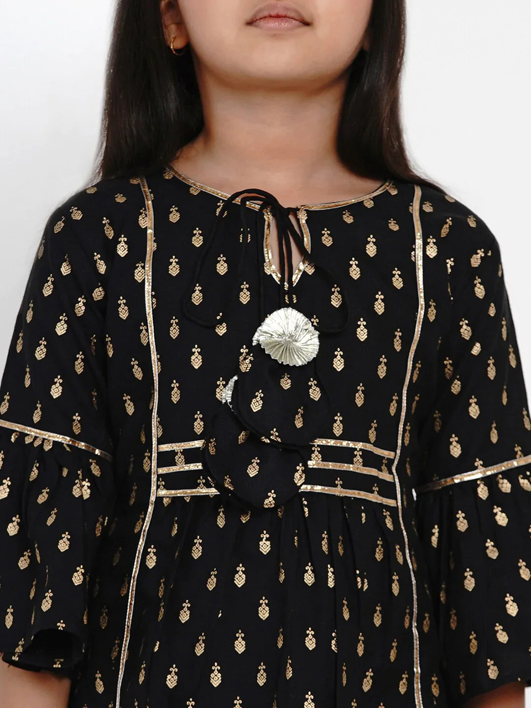NOZ2TOZ Black Printed Kurta & Sharara Set For Girls | Swadesiicart