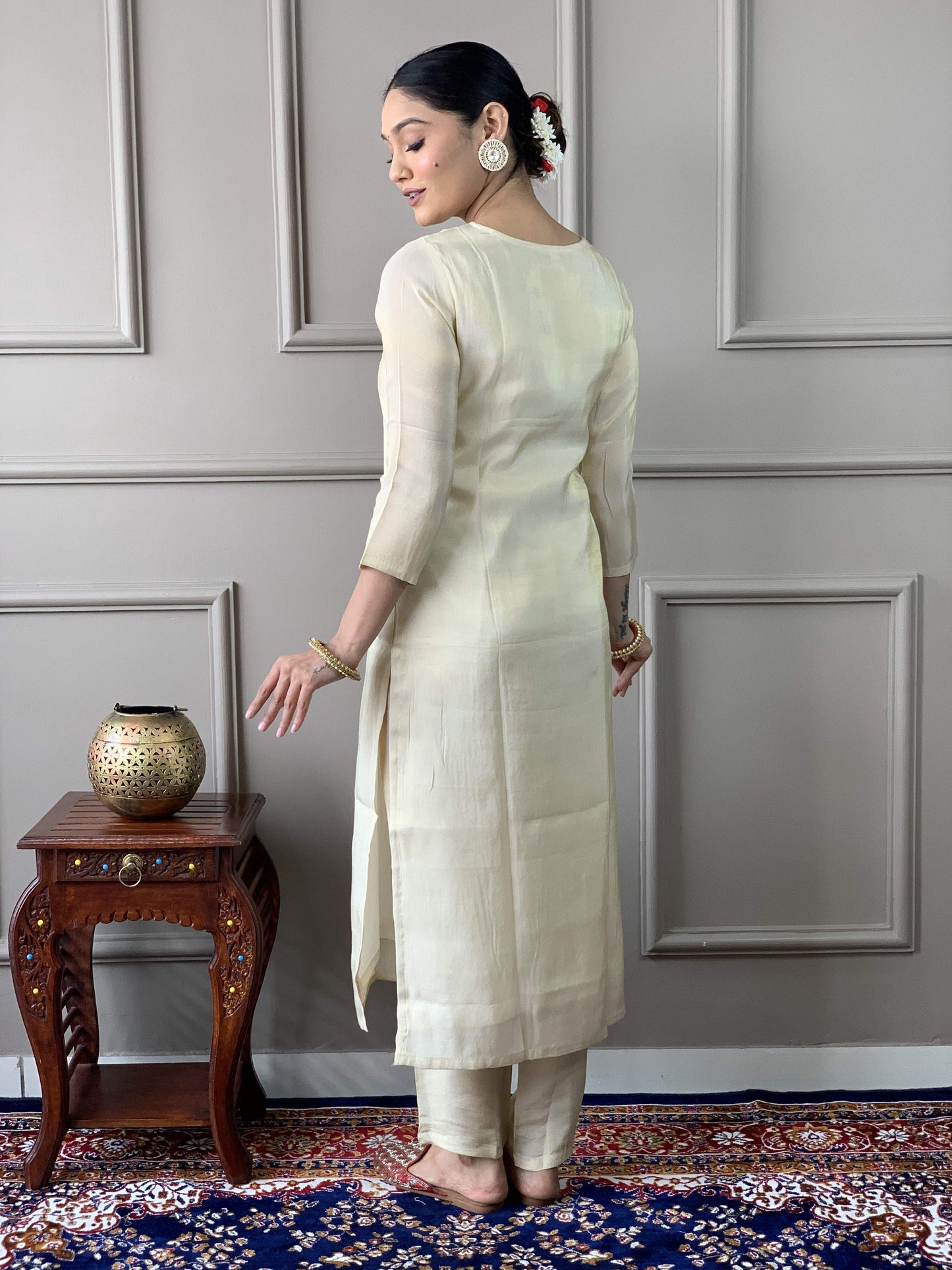 The52 Cream Embroidered Chanderi Silk Fabric Straight Kurta, Pant and Dupatta Set - Swadesiicart