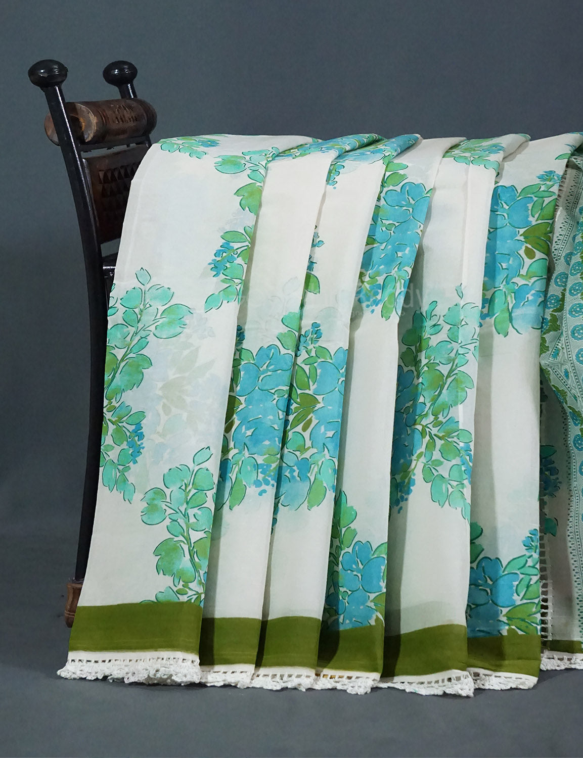 Off White Colour Block Print Crocia Mulmul Cotton Saree By Gayathri Reddy Designer Studio | Swadesiicart